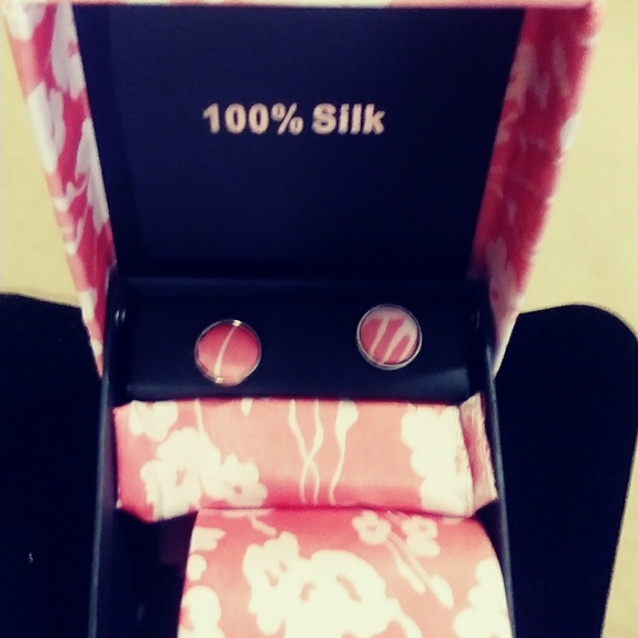 2/$20😀NEW MENS 3 PC/100% SILK TIE SET - Picture 1 of 3